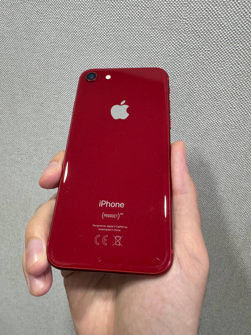 iPhone 8 Red 64 ГБ