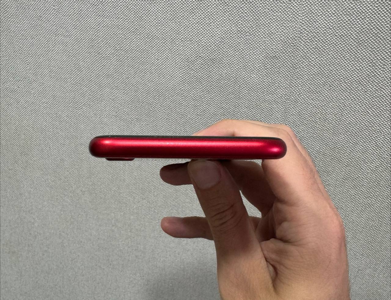 iPhone 8 Red 64 ГБ