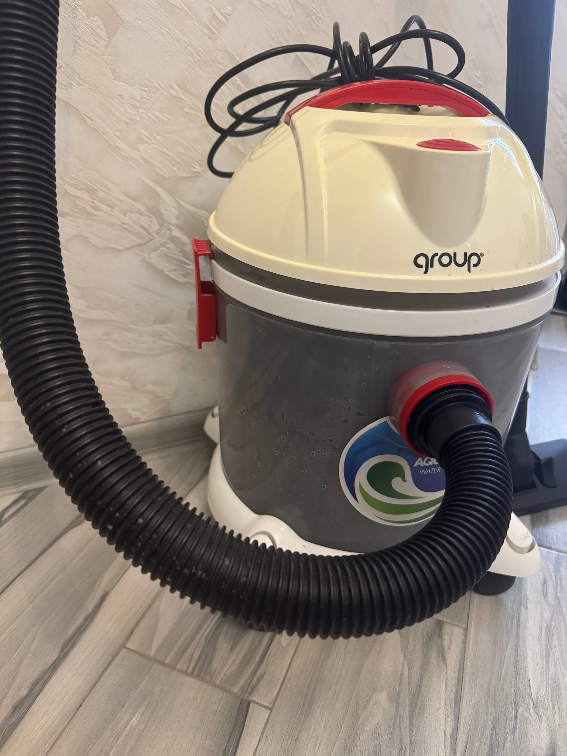 Пылесос с водяным фильтром Group SR-1710