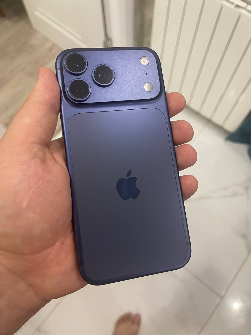 iPhone 17 Pro Max 256 GB Deep Blue