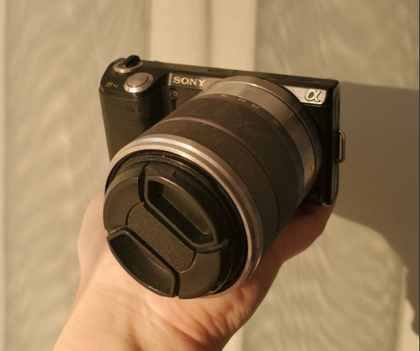 Фотоаппарат Sony Alpha NEX-5N с объективом SEL1855