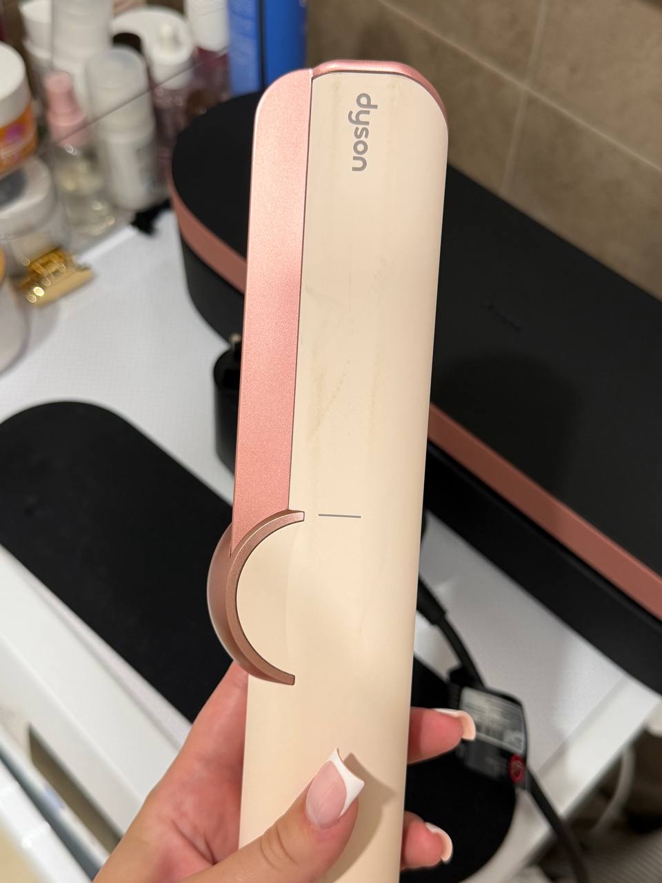 Dyson Airstrait розовый