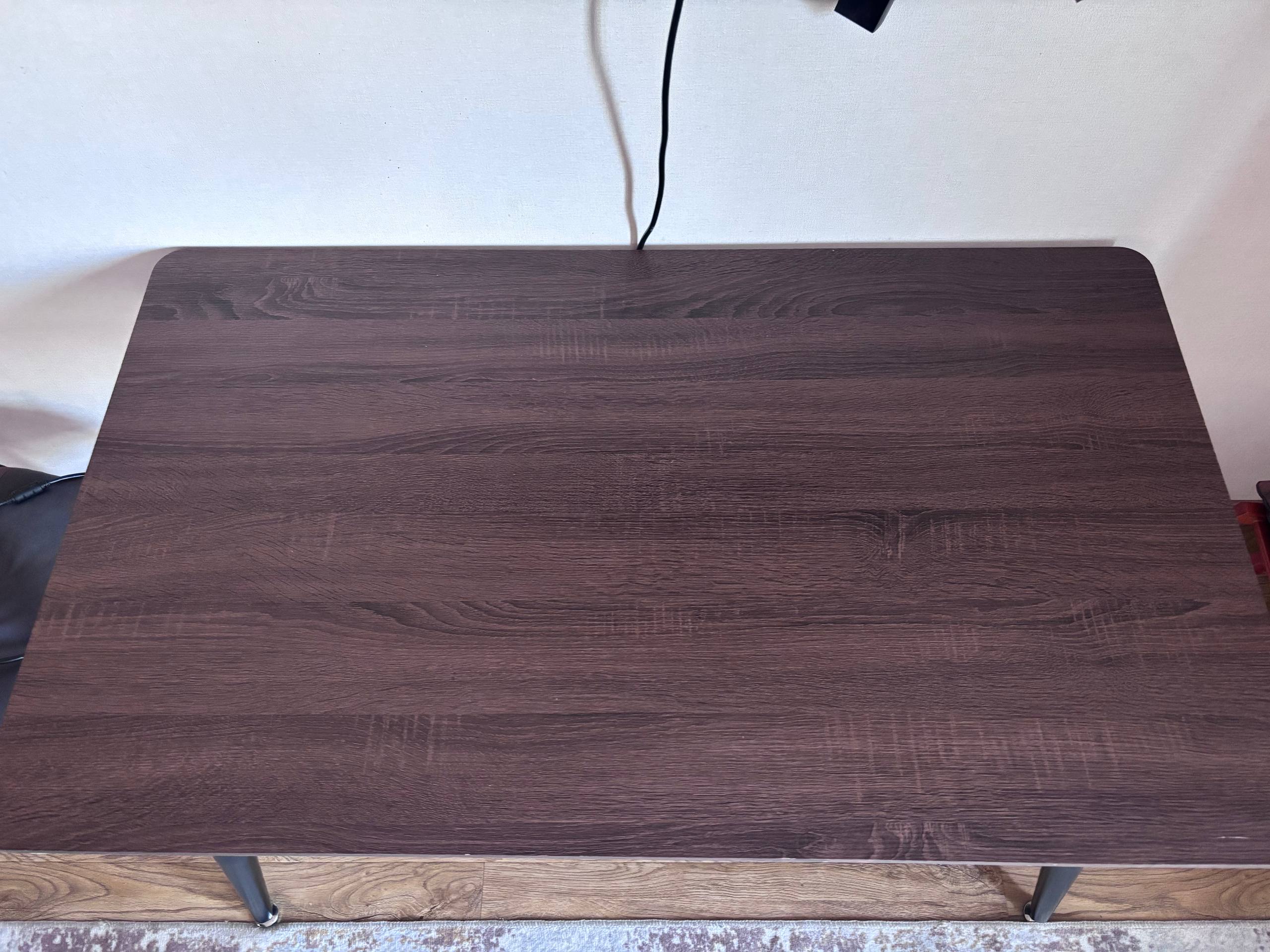 Стол 120 × 60 см