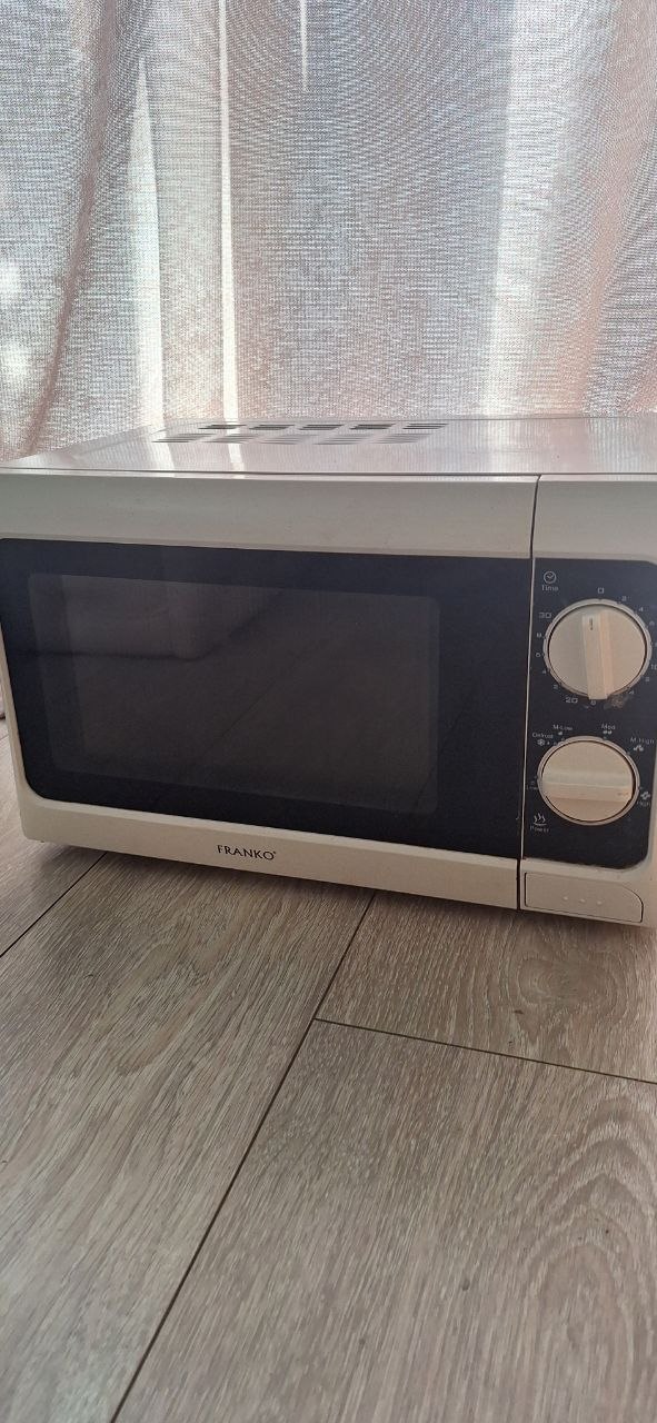 Микроволновка Franko 20 л