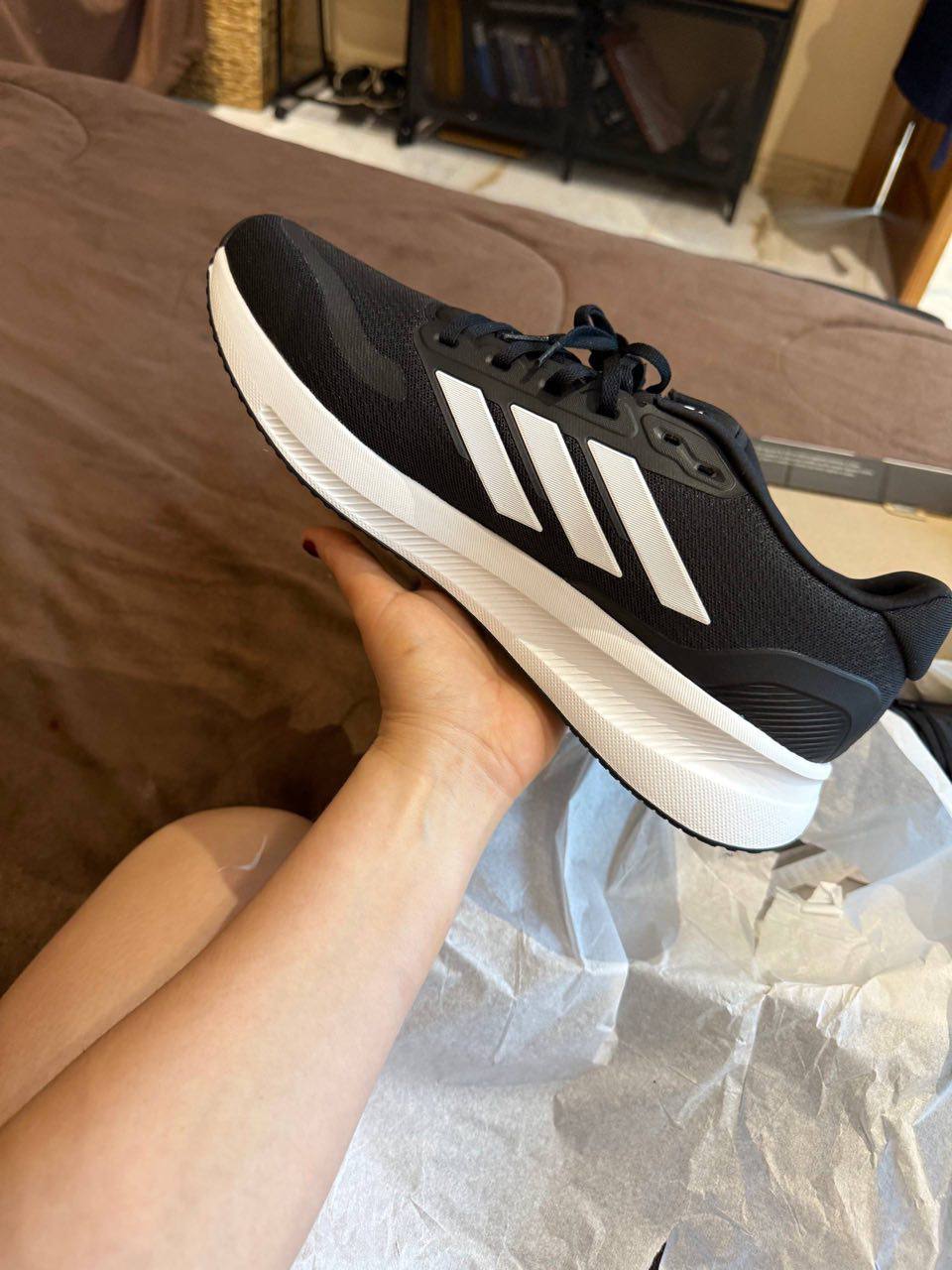 Кроссовки Adidas оригинал, 47 размер