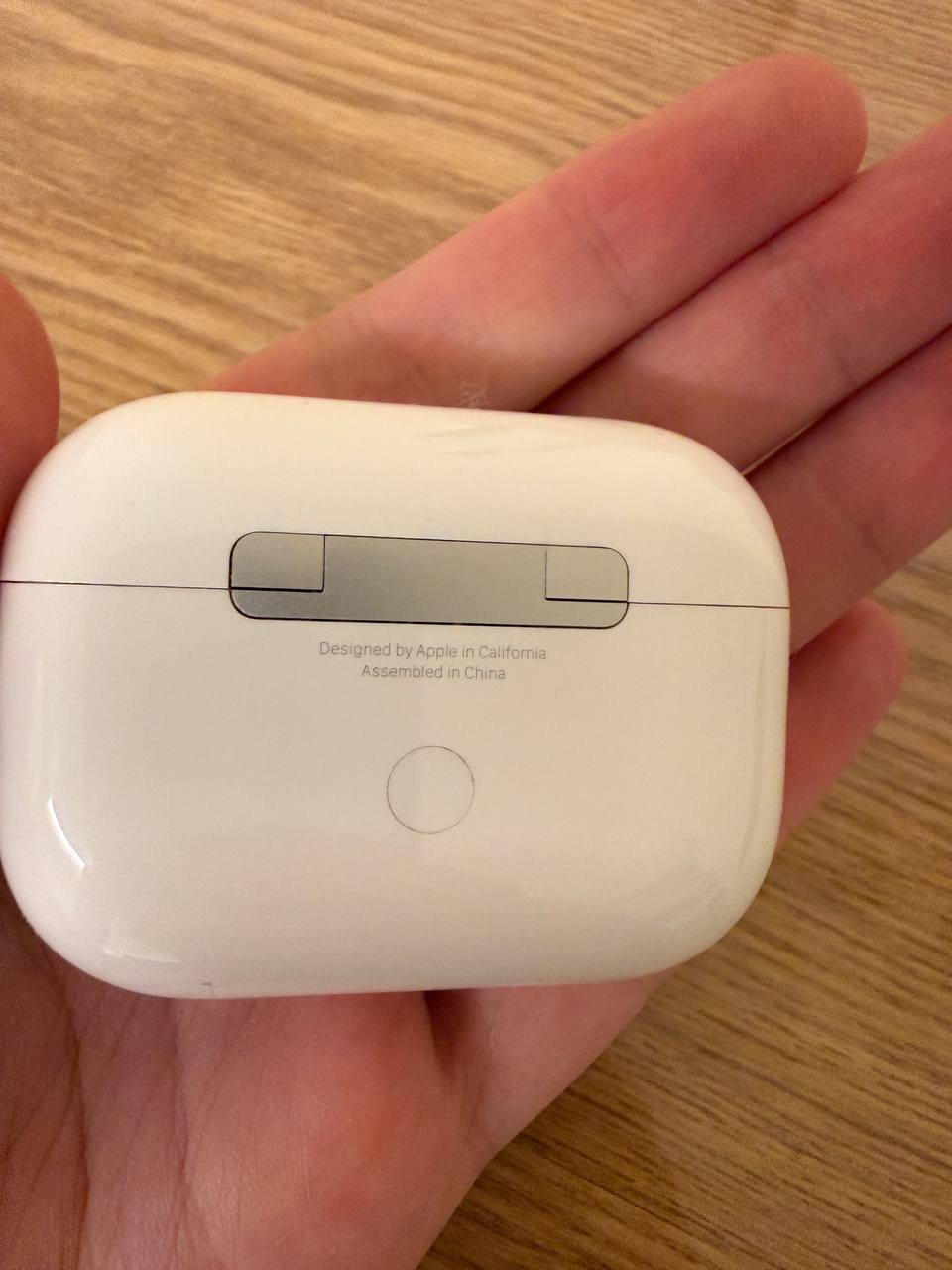 Наушники Apple AirPods (версия 6F21)