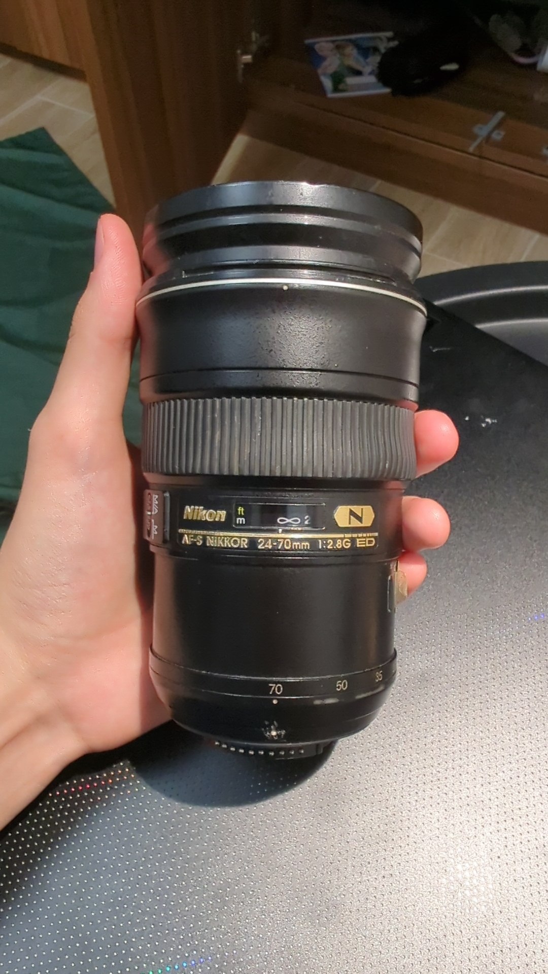 Объектив Nikon 24-70mm f/2.8
