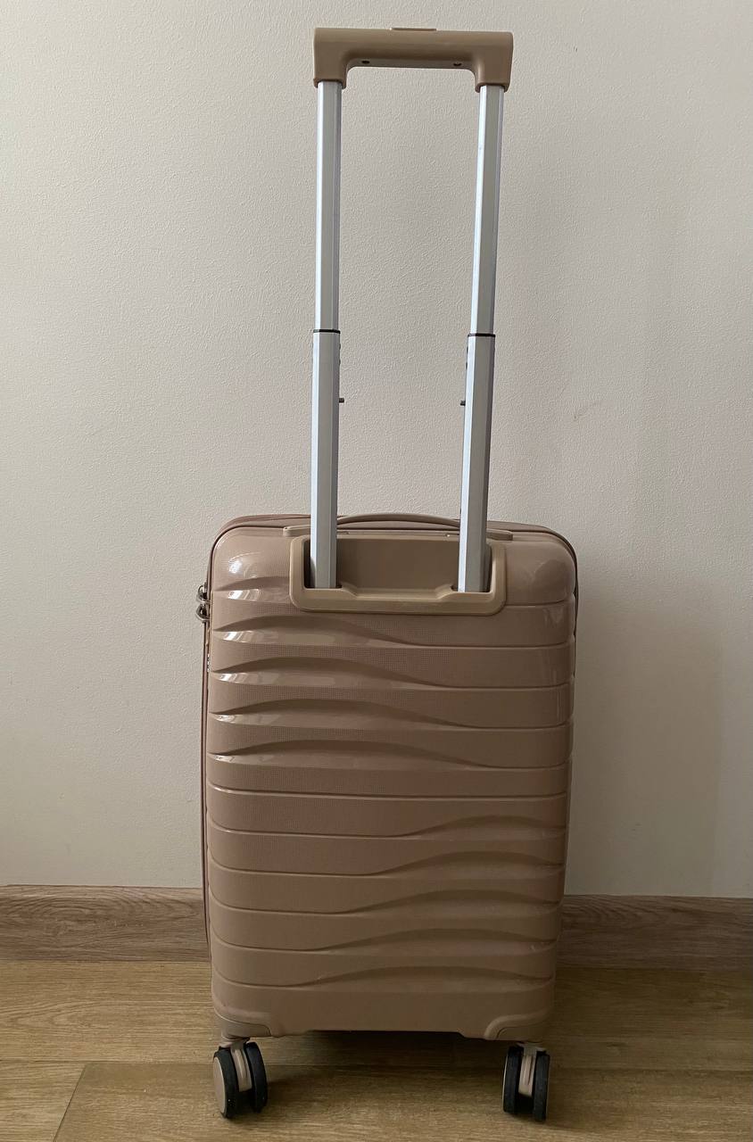 Чемодан 55×36×24 см