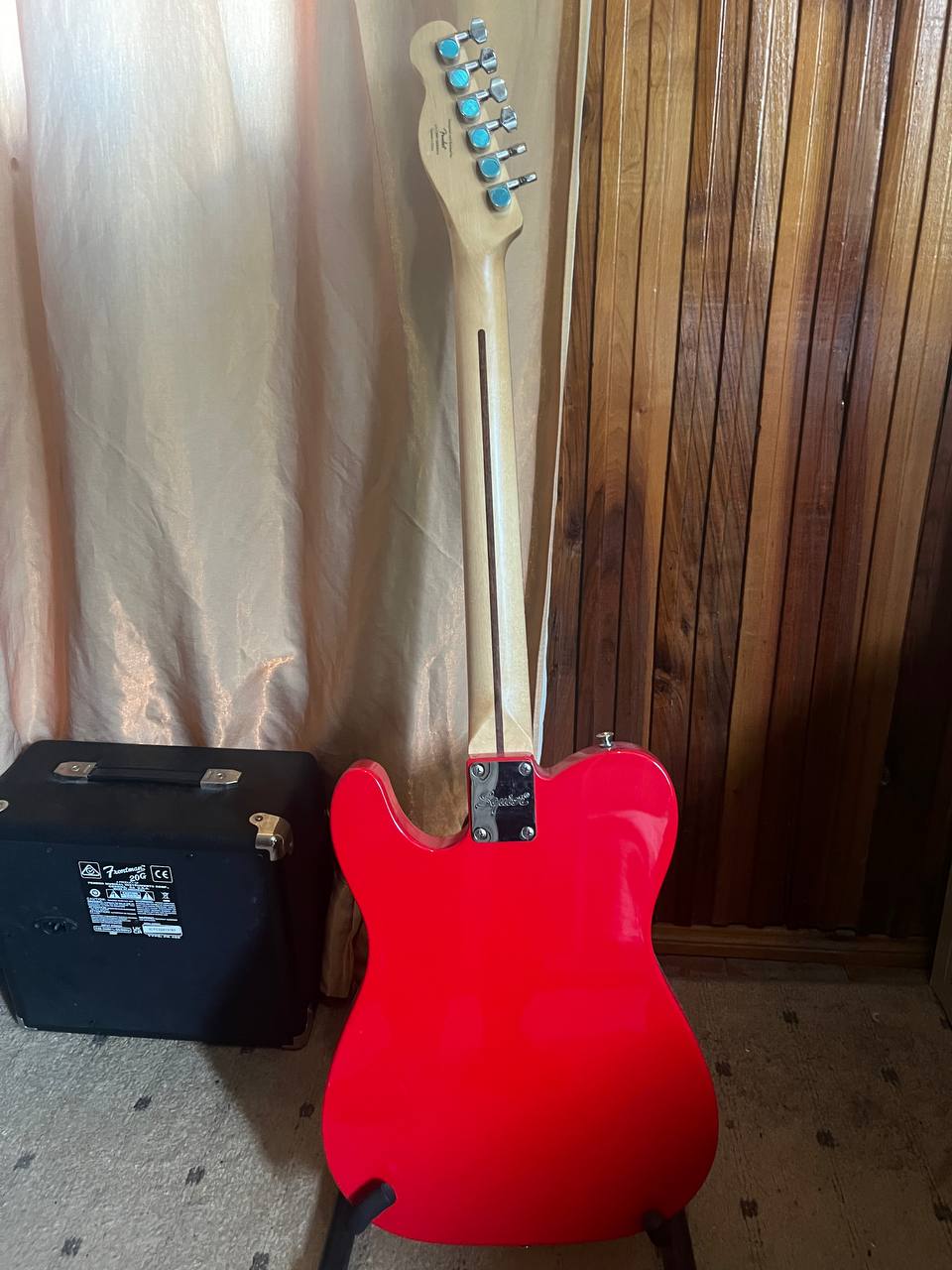 Squier Sonic Telecaster + комбоусилитель Fender Frontman 20G (комплект)
