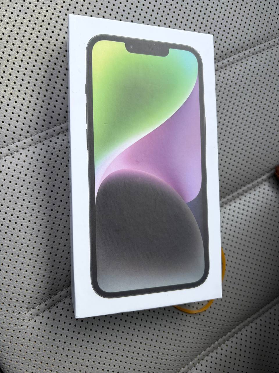 iPhone 14 черный, новый, неактивированный