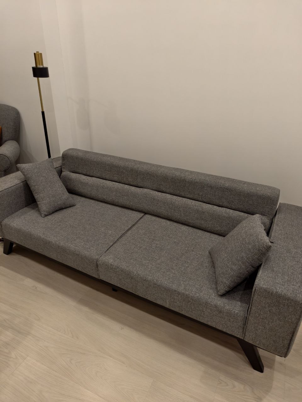 Диван с откидной спинкой, 220 см