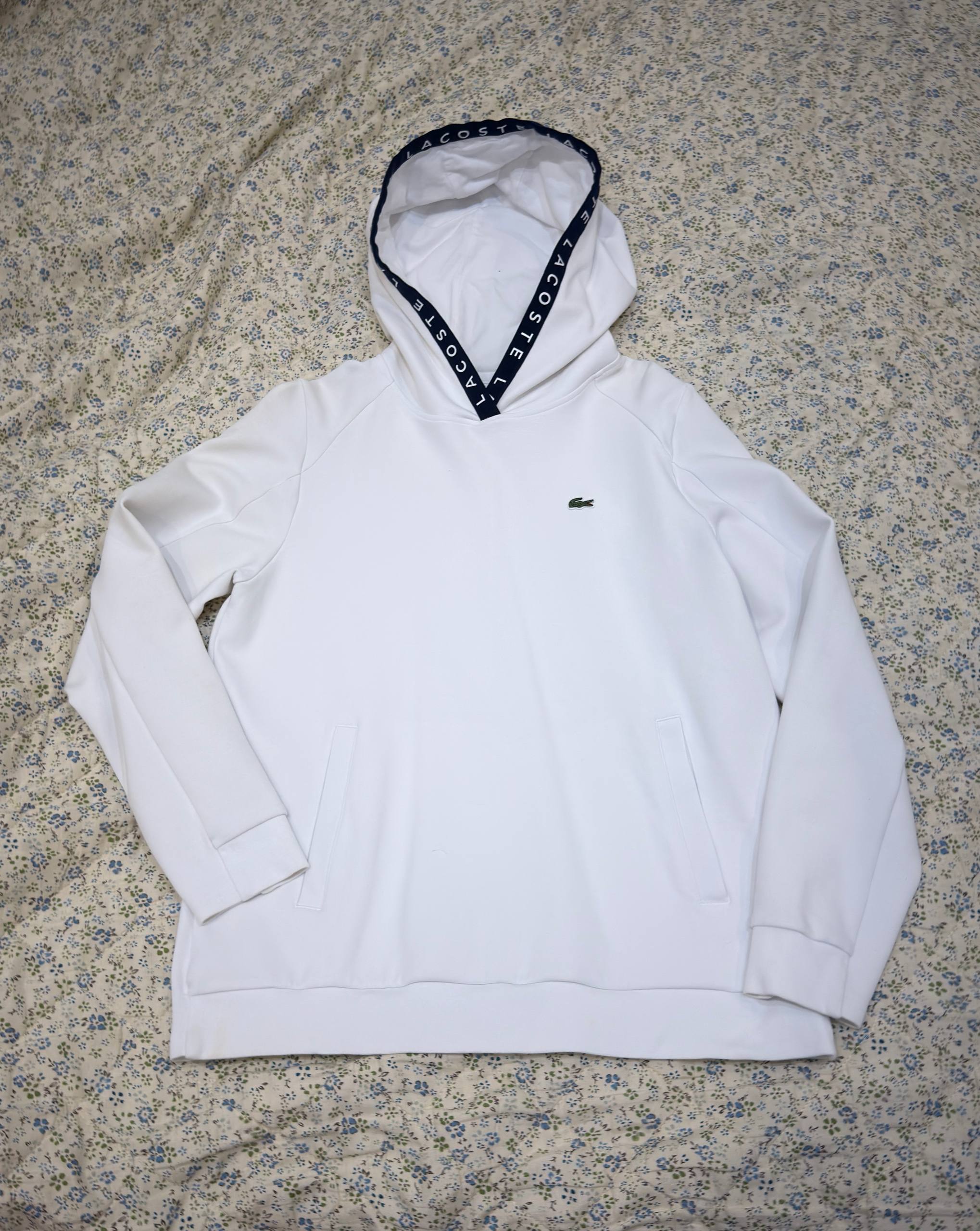 Худи LACOSTE