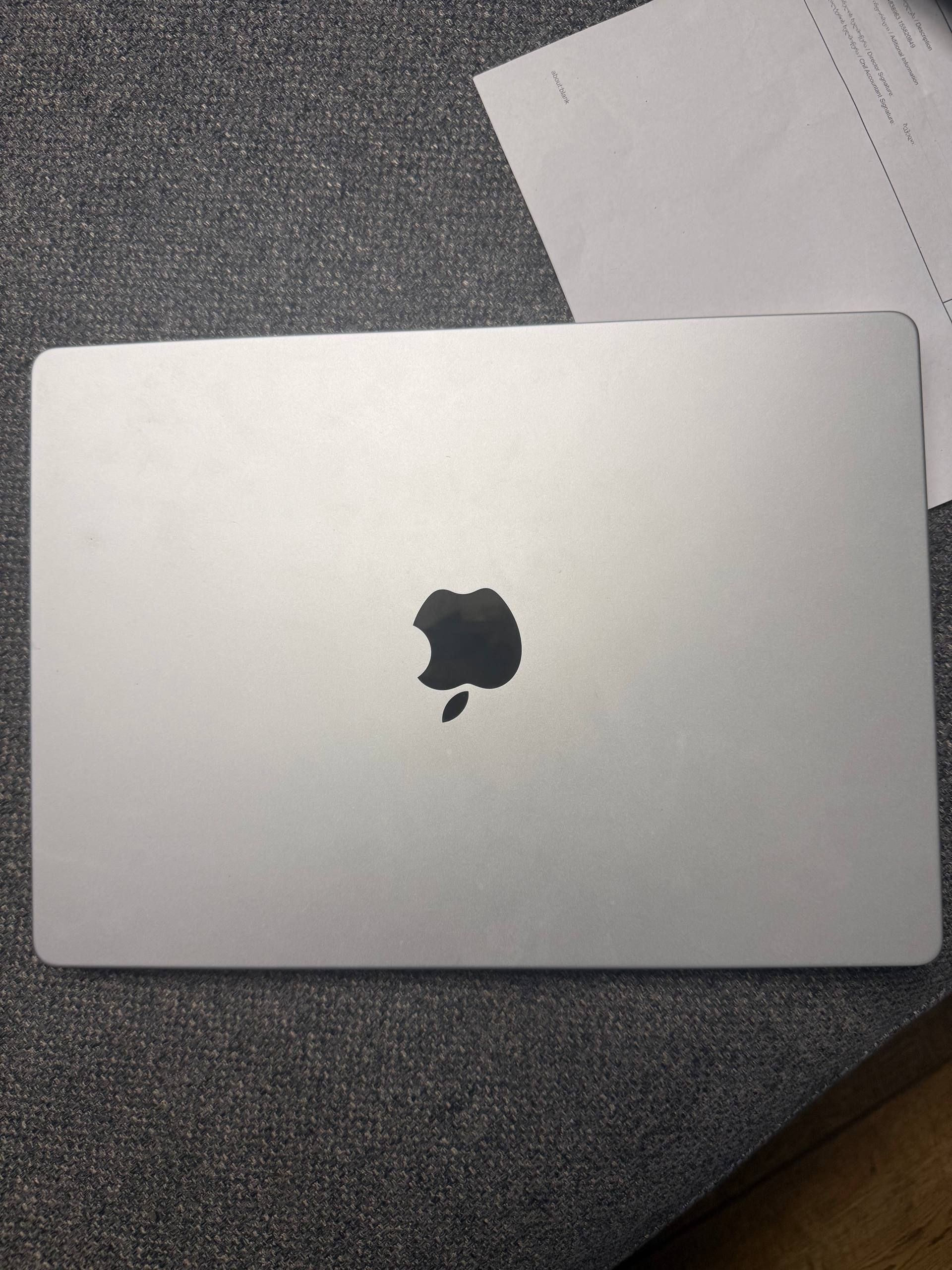 MacBook Pro M2 Pro 16/512