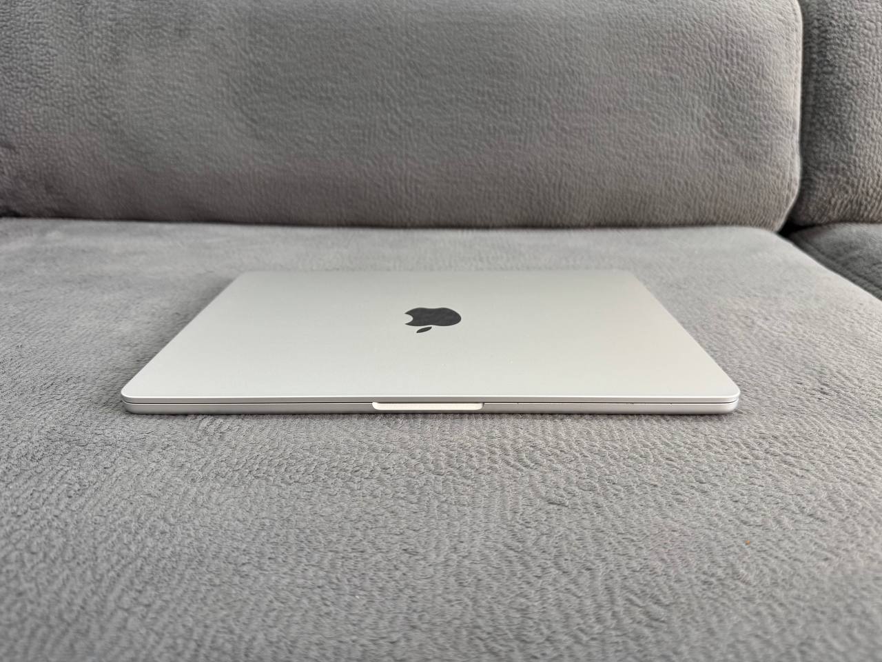 MacBook Air 13" M4 2025, 16/256 ГБ