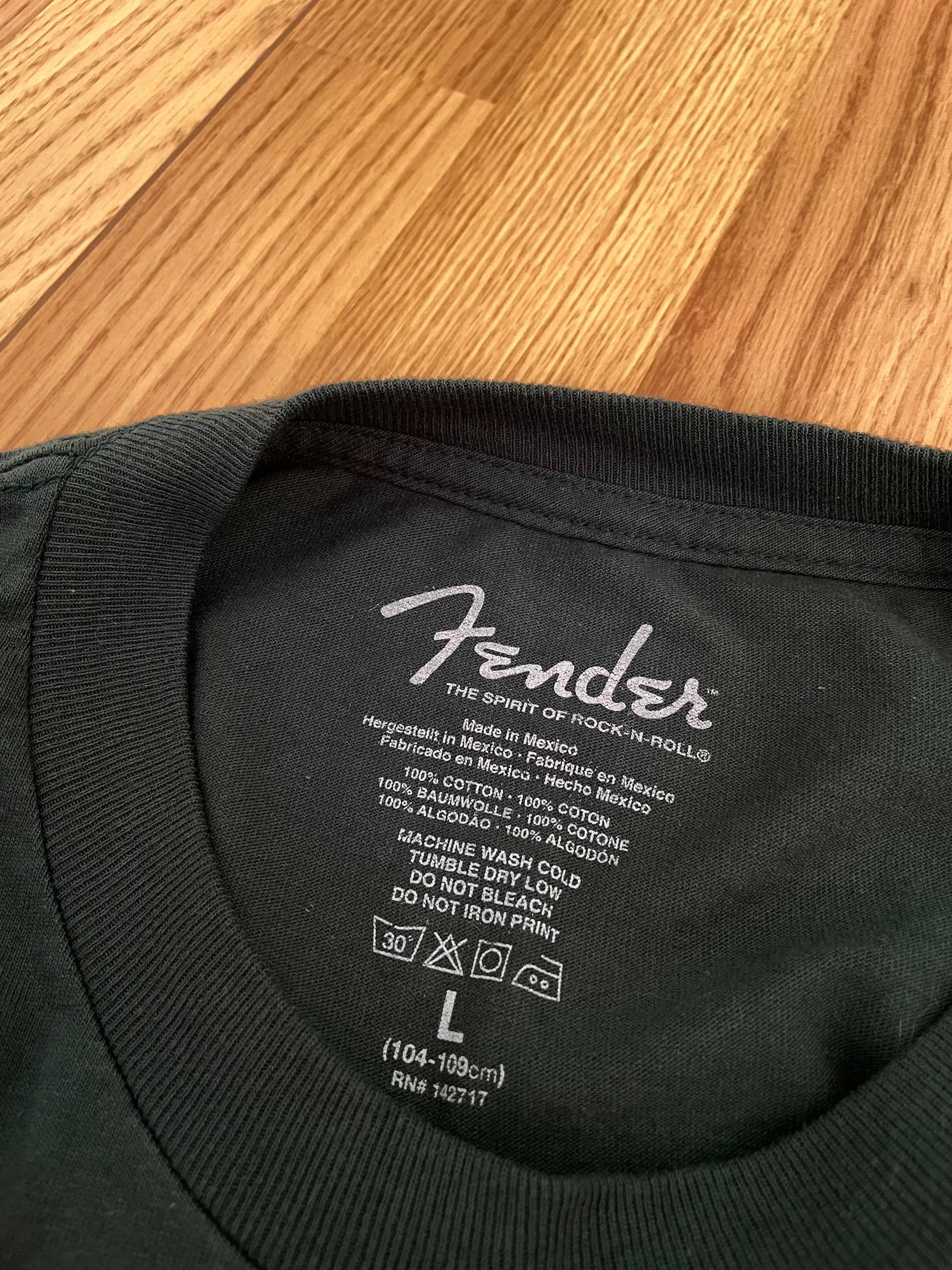 Винтажная футболка Fender