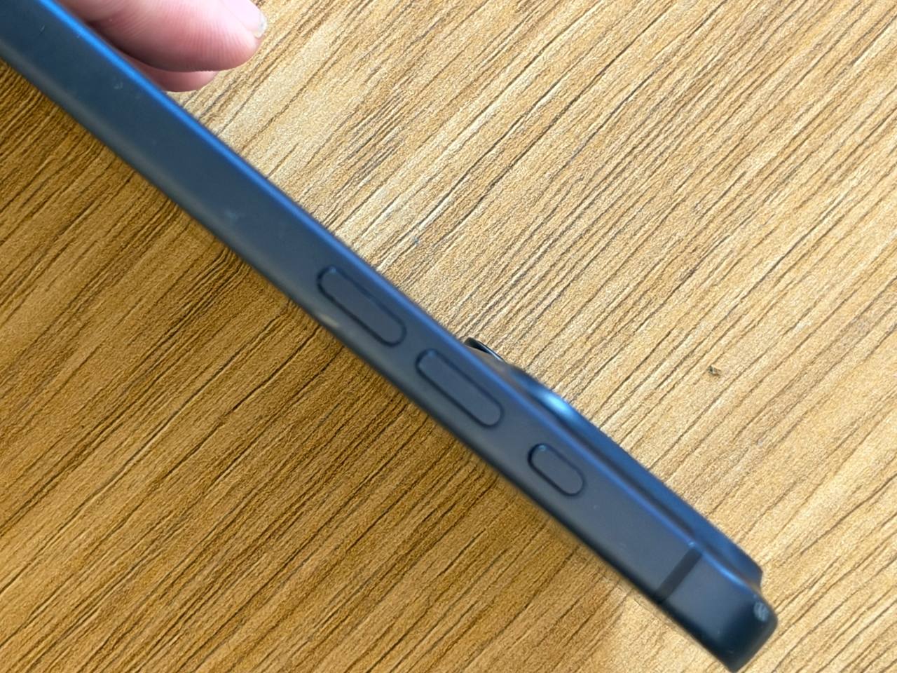 iPhone 17 Pro Max 256 ГБ eSIM-only Deep Blue