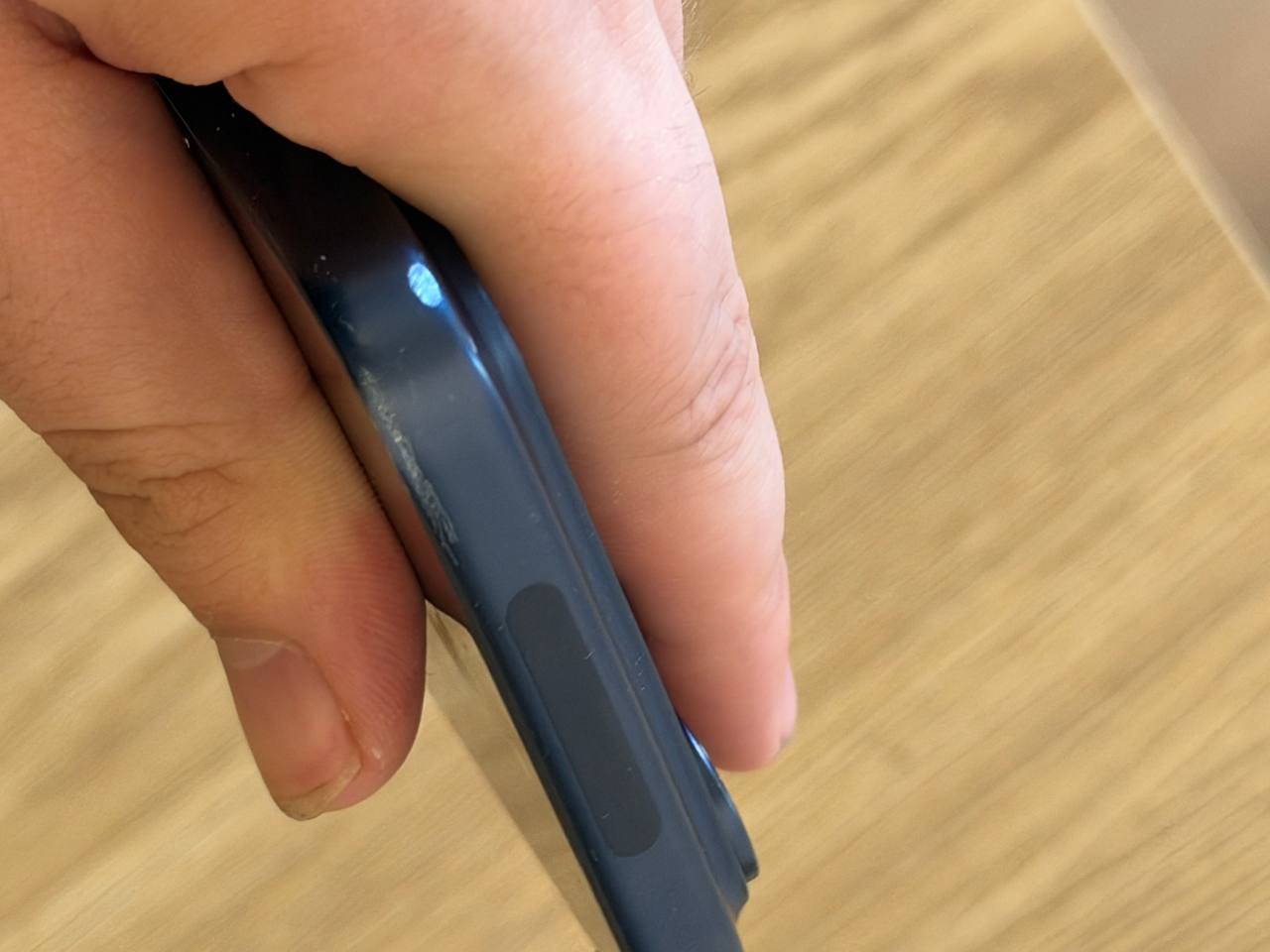 iPhone 17 Pro Max 256 ГБ eSIM-only Deep Blue