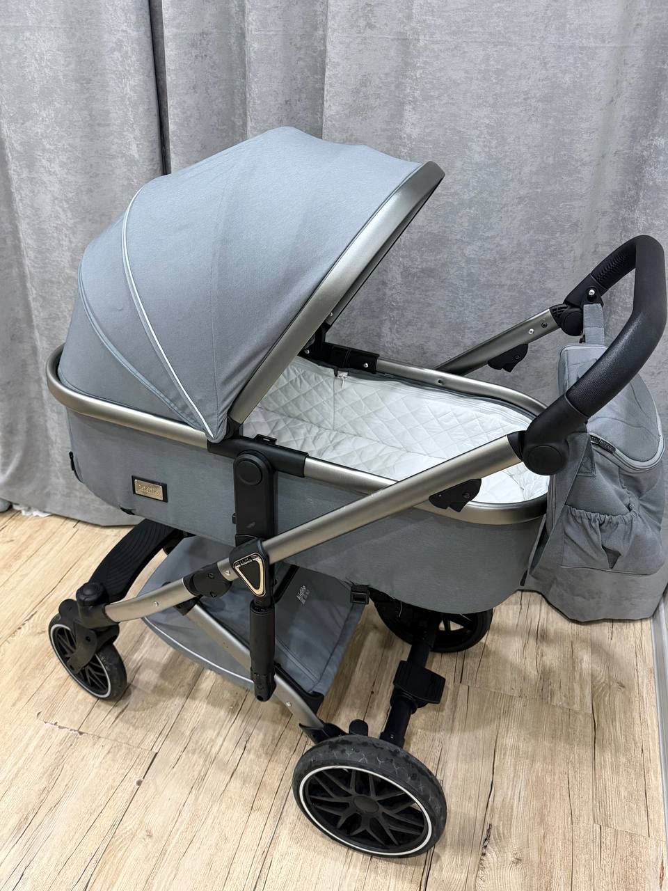 Коляска Kidilo 3 в 1 (люлька, прогулочный блок, автокресло)