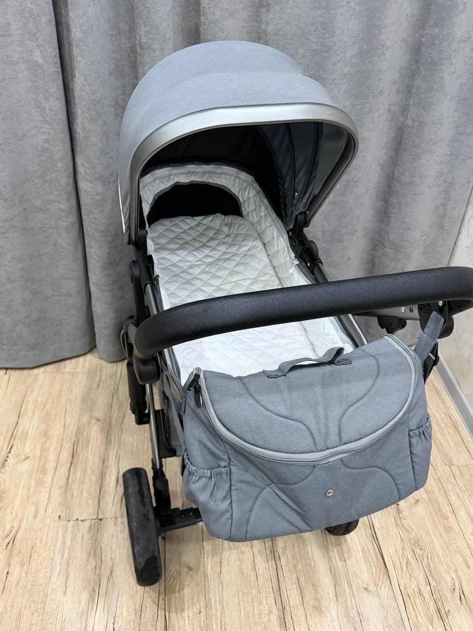Коляска Kidilo 3 в 1 (люлька, прогулочный блок, автокресло)