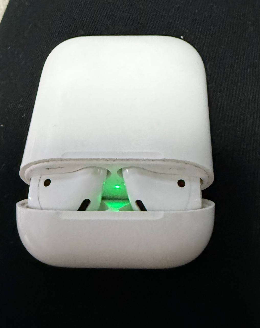 Apple AirPods 2