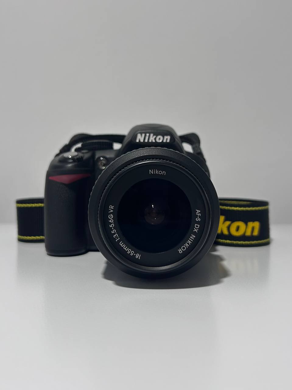 Зеркальный фотоаппарат Nikon D3100 + объектив 18-55mm VR