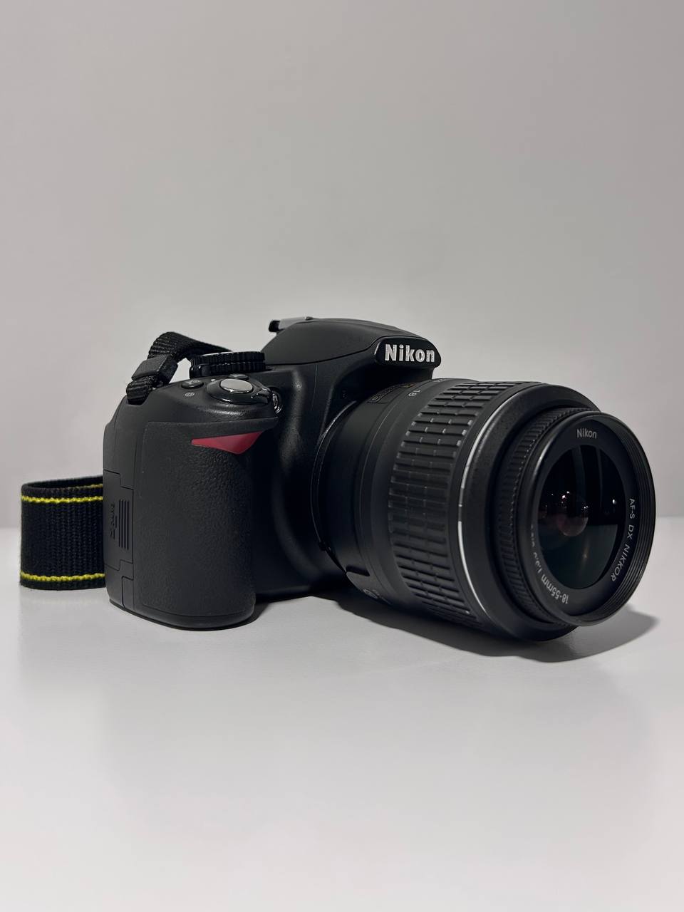 Зеркальный фотоаппарат Nikon D3100 + объектив 18-55mm VR