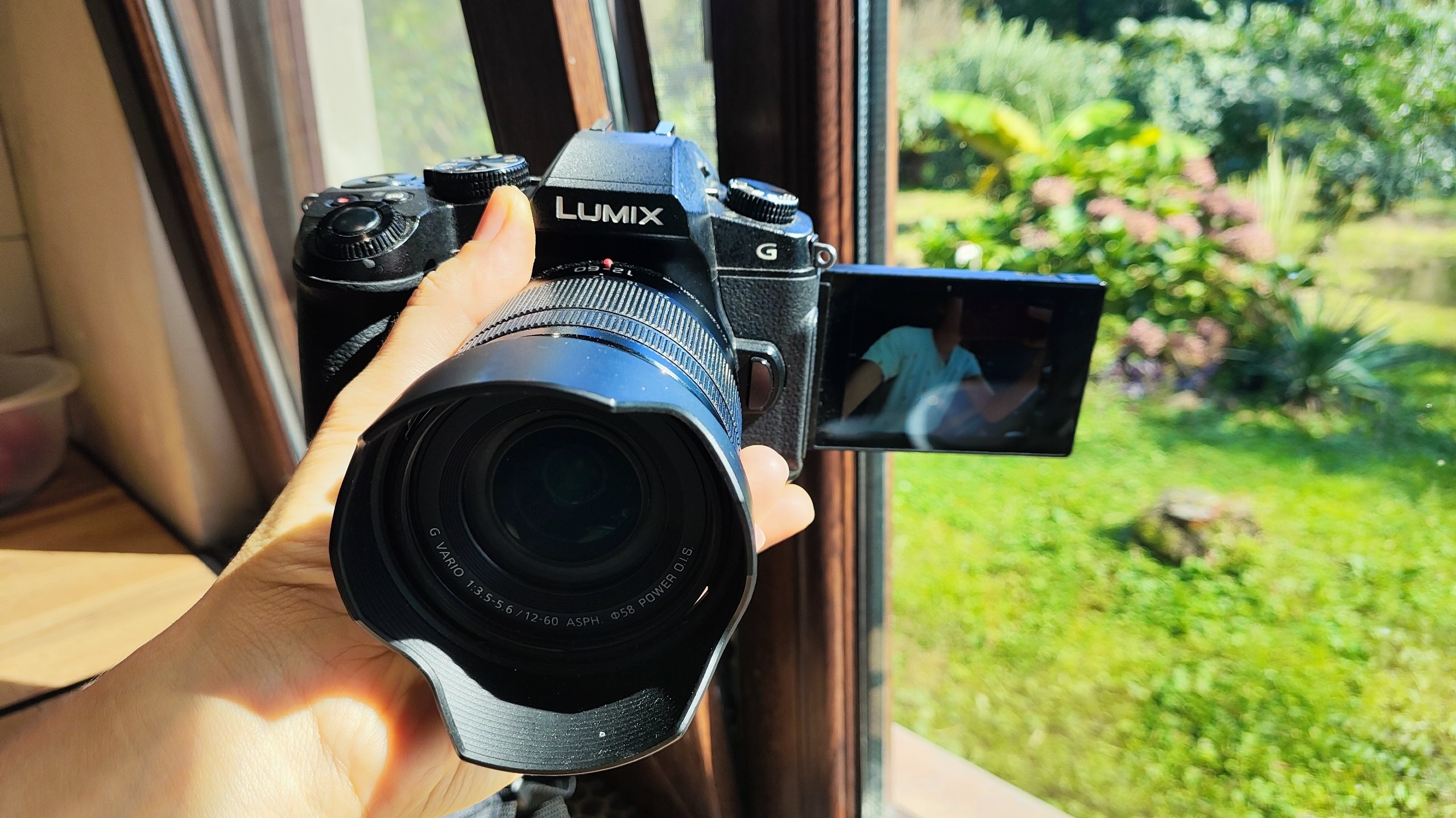 Panasonic Lumix DMC-G85 + объектив Lumix G Vario 12–60mm