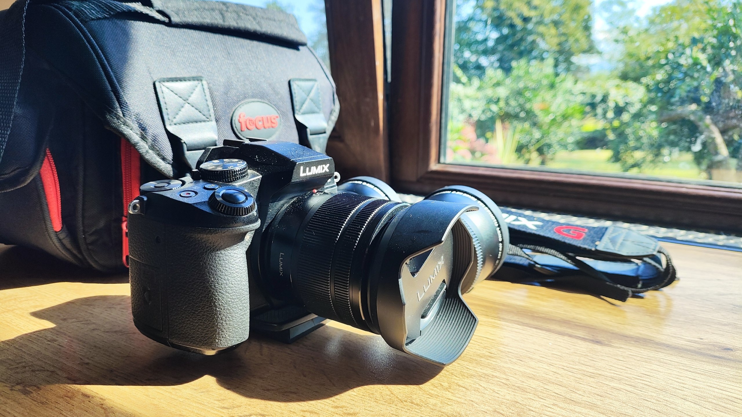 Panasonic Lumix DMC-G85 + объектив Lumix G Vario 12–60mm