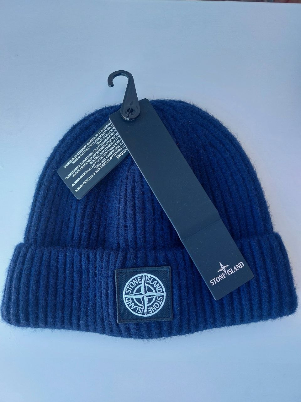 Шапка Stone Island новая оригинальная