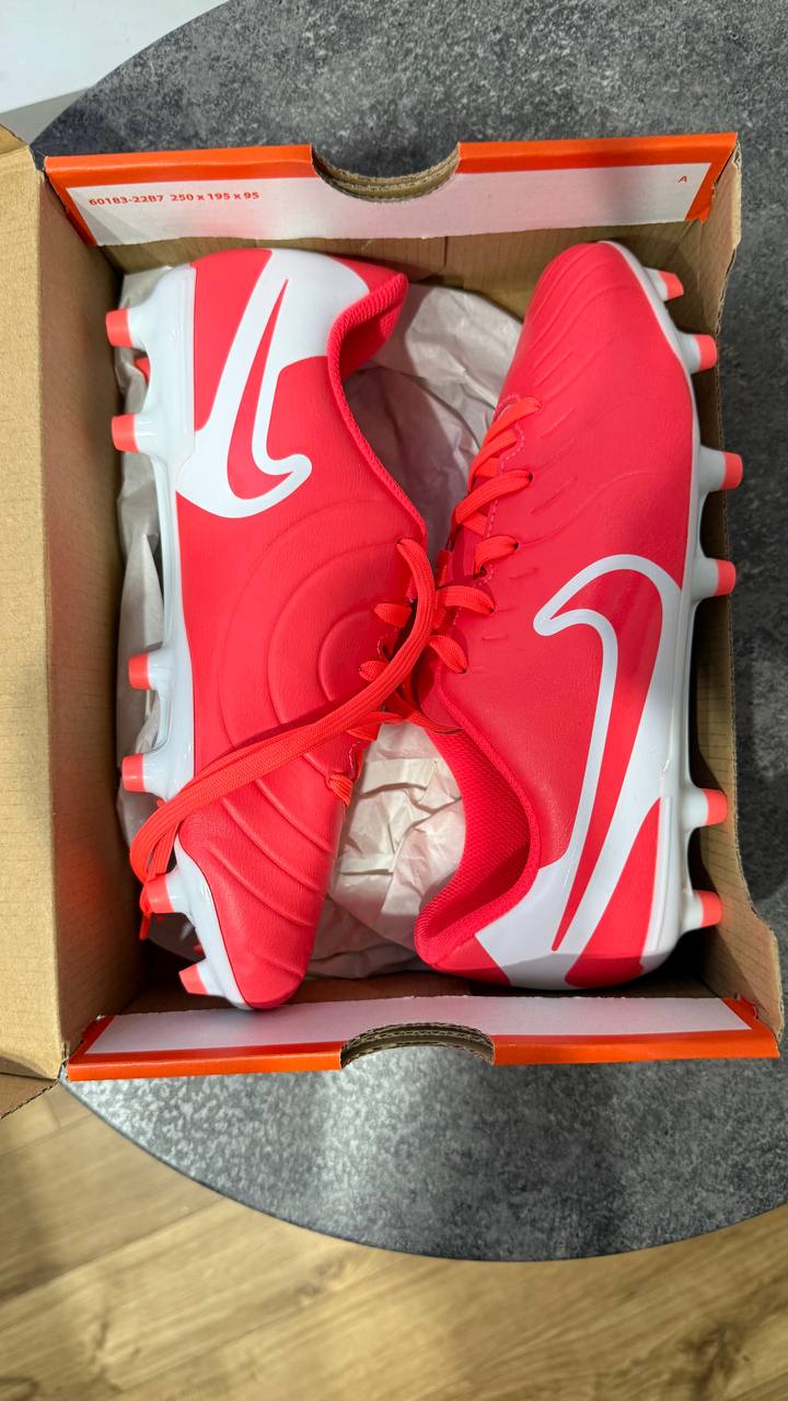 Футбольные бутсы Nike JR Legend 10 Club