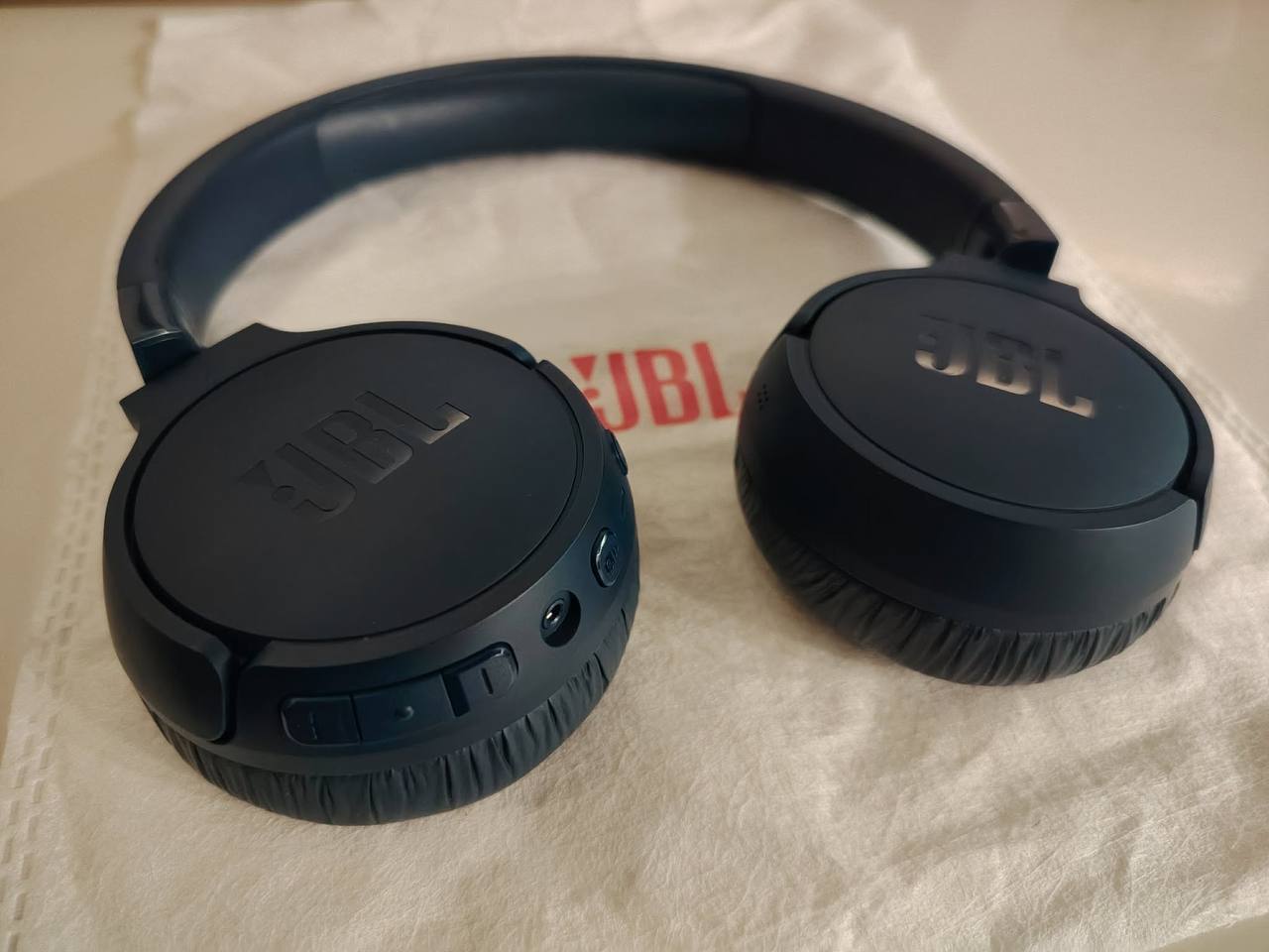 Bluetooth наушники JBL Tune 670