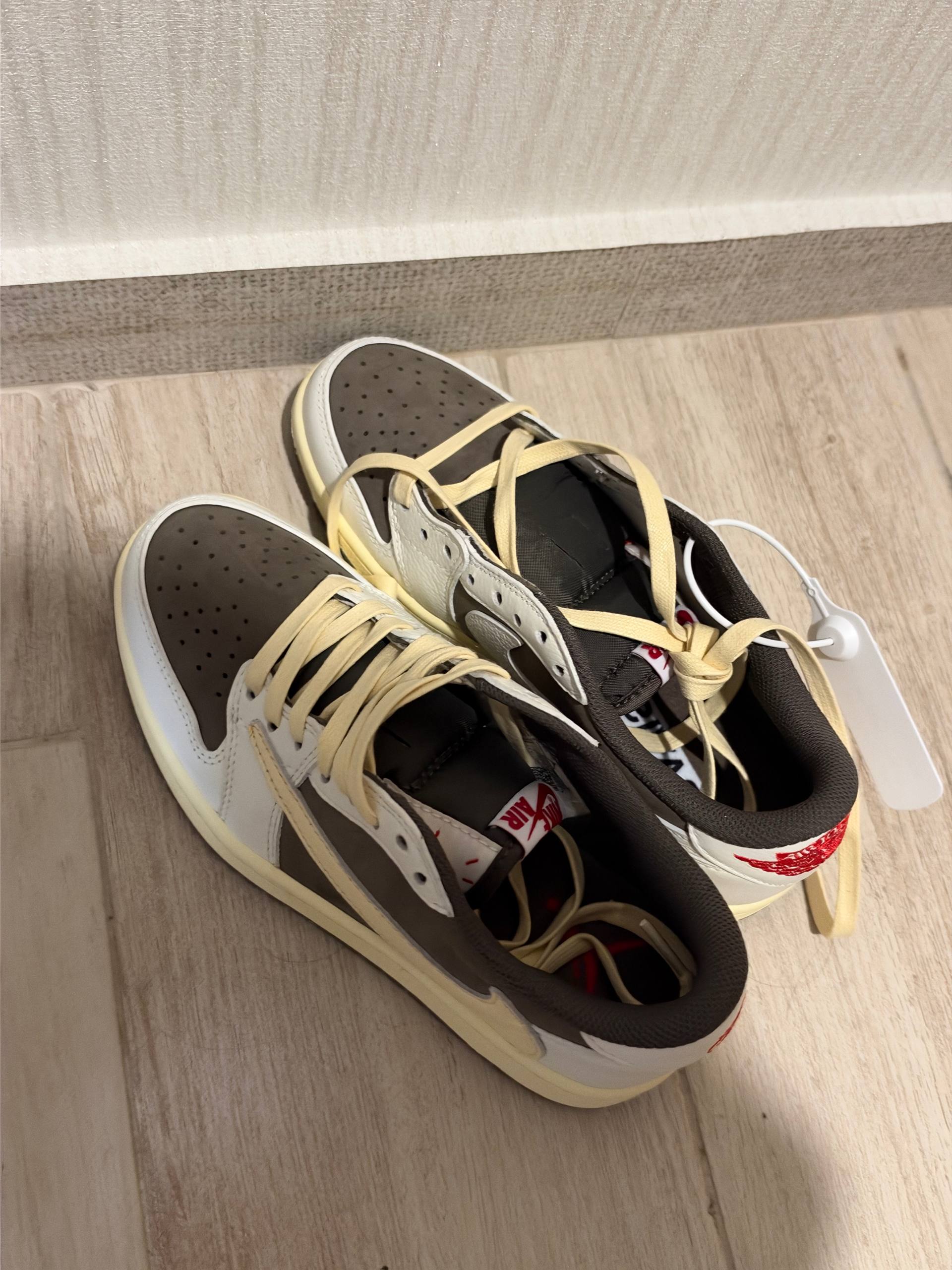 Nike Travis размер 38 новые