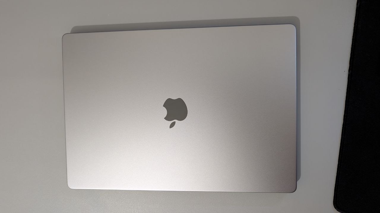 MacBook Pro 16” 16GB/512GB