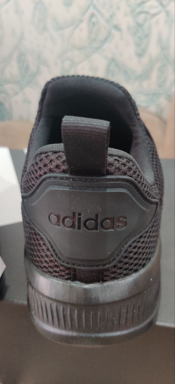 Кроссовки Adidas 43 размер