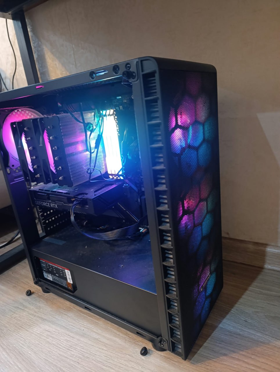 Игровой ПК: Gigabyte RTX 4060 Ti 16GB + Ryzen 7 5800X + 64GB Corsair Vengeance R