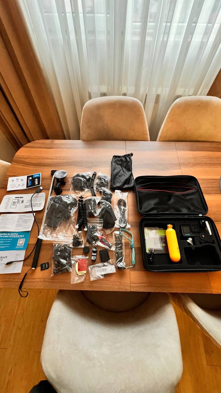 GoPro Hero 12 с картой памяти SanDisk Extreme Pro