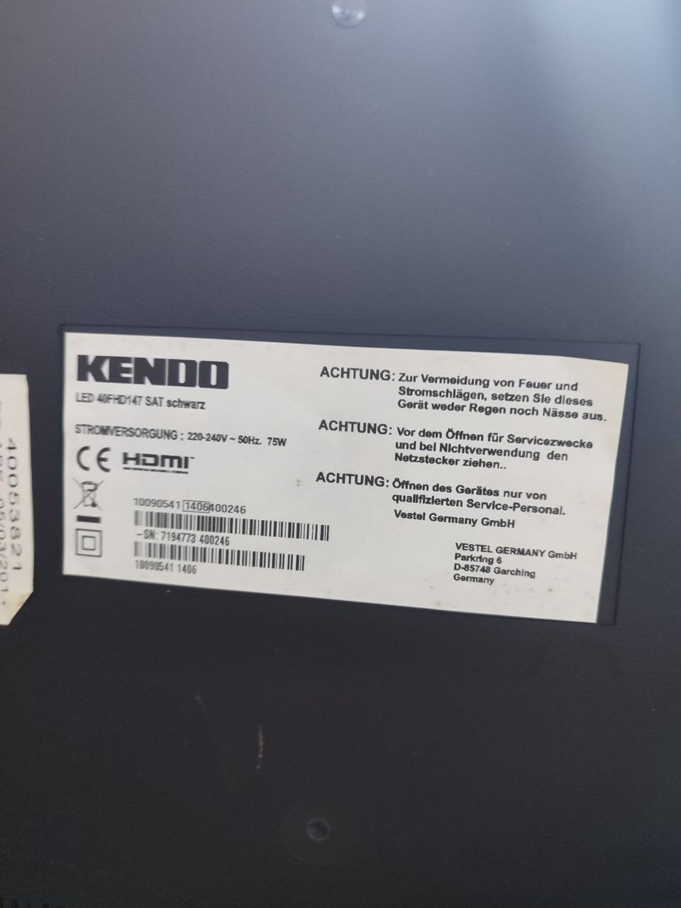 Смарт-телевизор Kendo 40 дюймов с встроенным ПК (i7 8565U, 8GB, 128GB SSD)