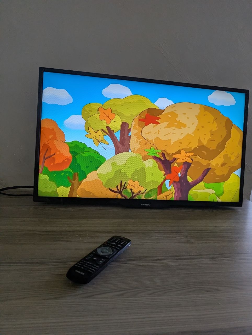 Телевизор Philips 32" Full HD