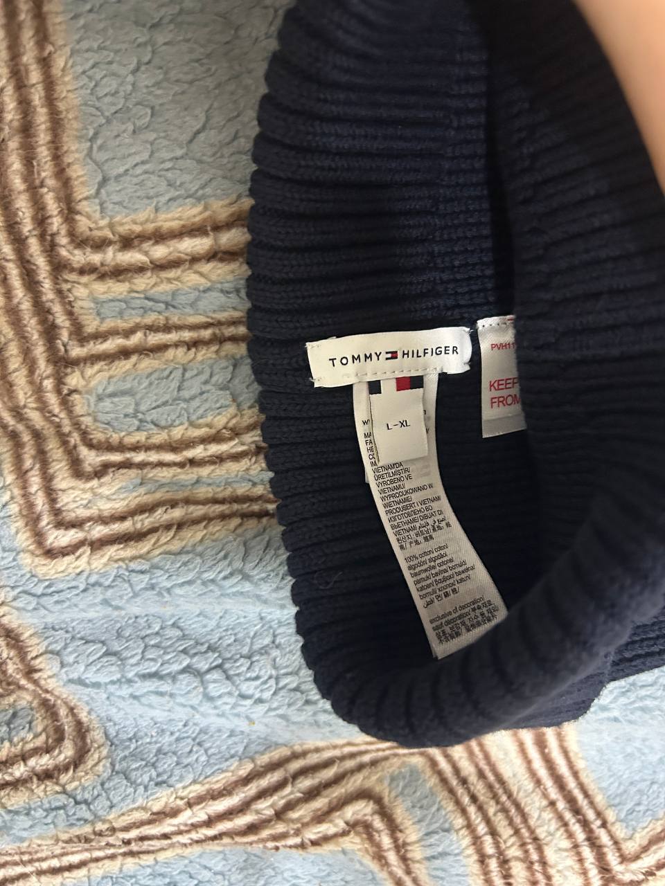Шапка и шарф Tommy Hilfiger