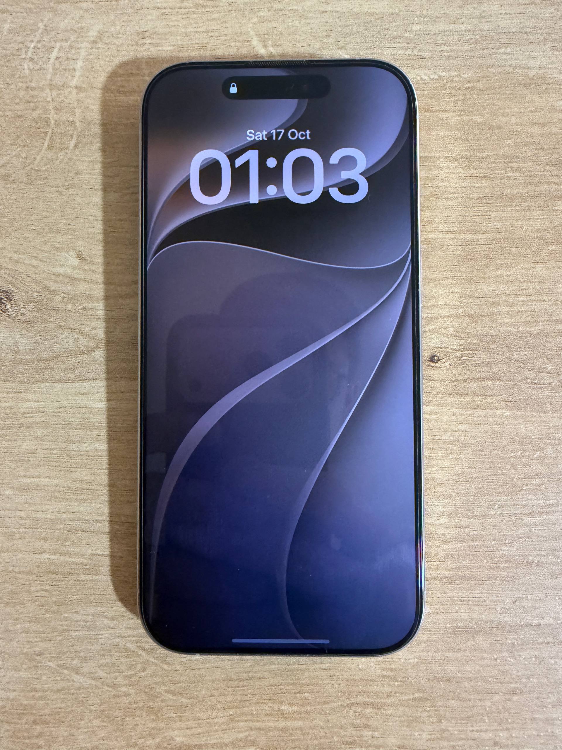Apple iPhone 16 Pro 128GB белый
