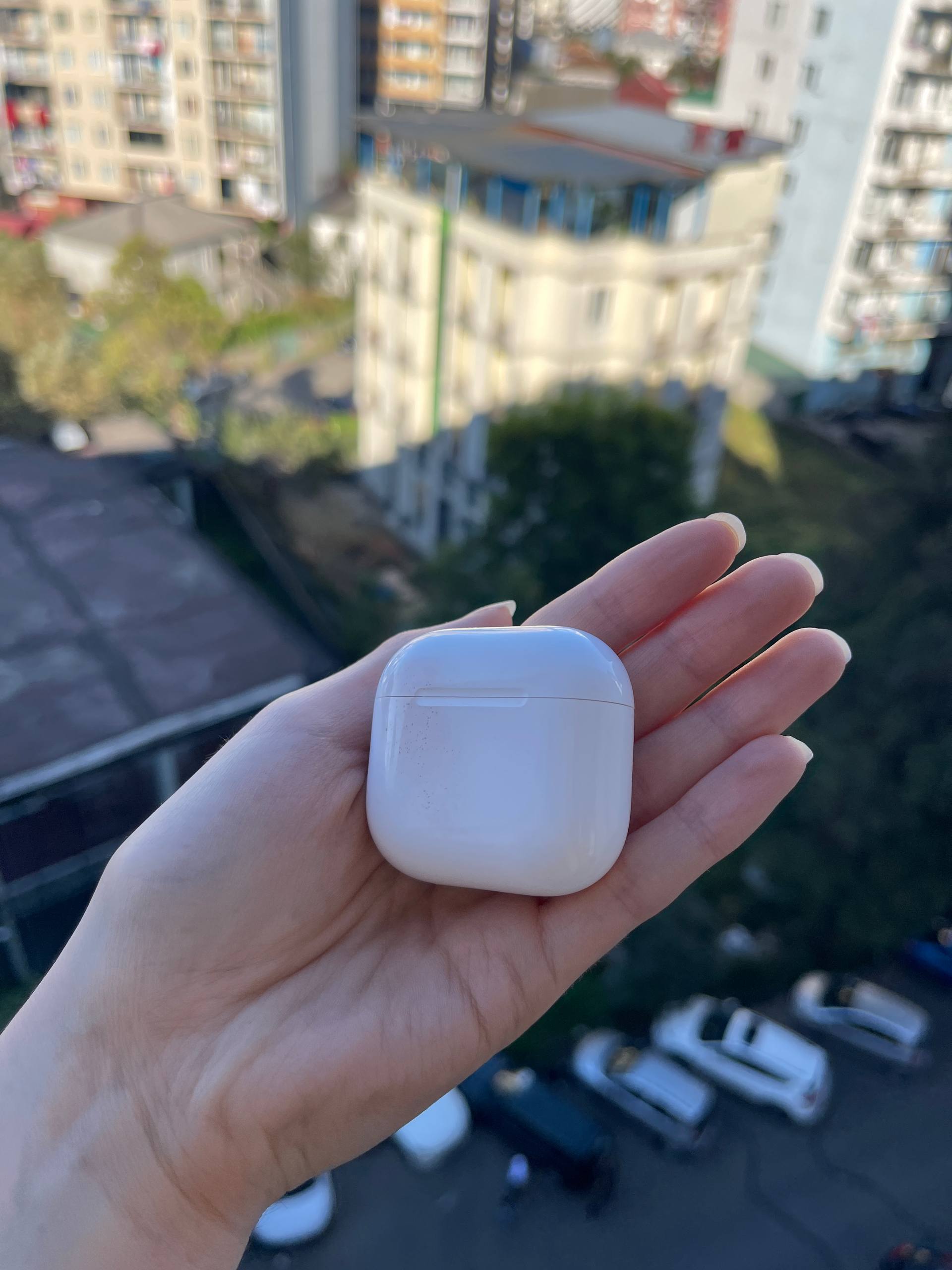 AirPods 4 с шумоподавлением