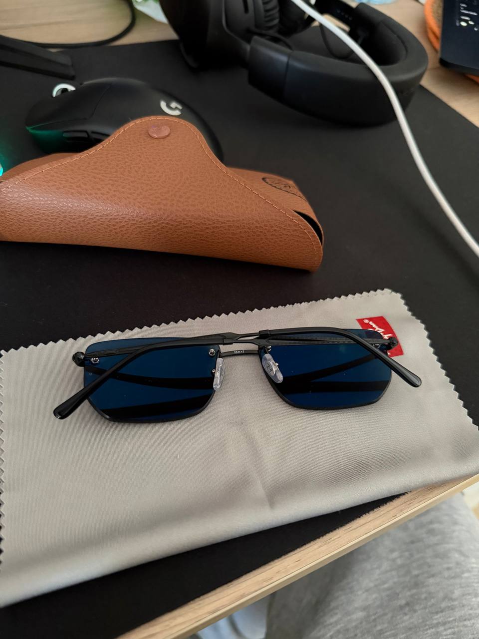 Солнцезащитные очки Ray-Ban