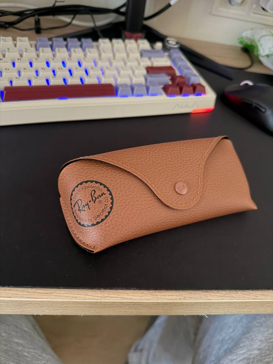 Солнцезащитные очки Ray-Ban