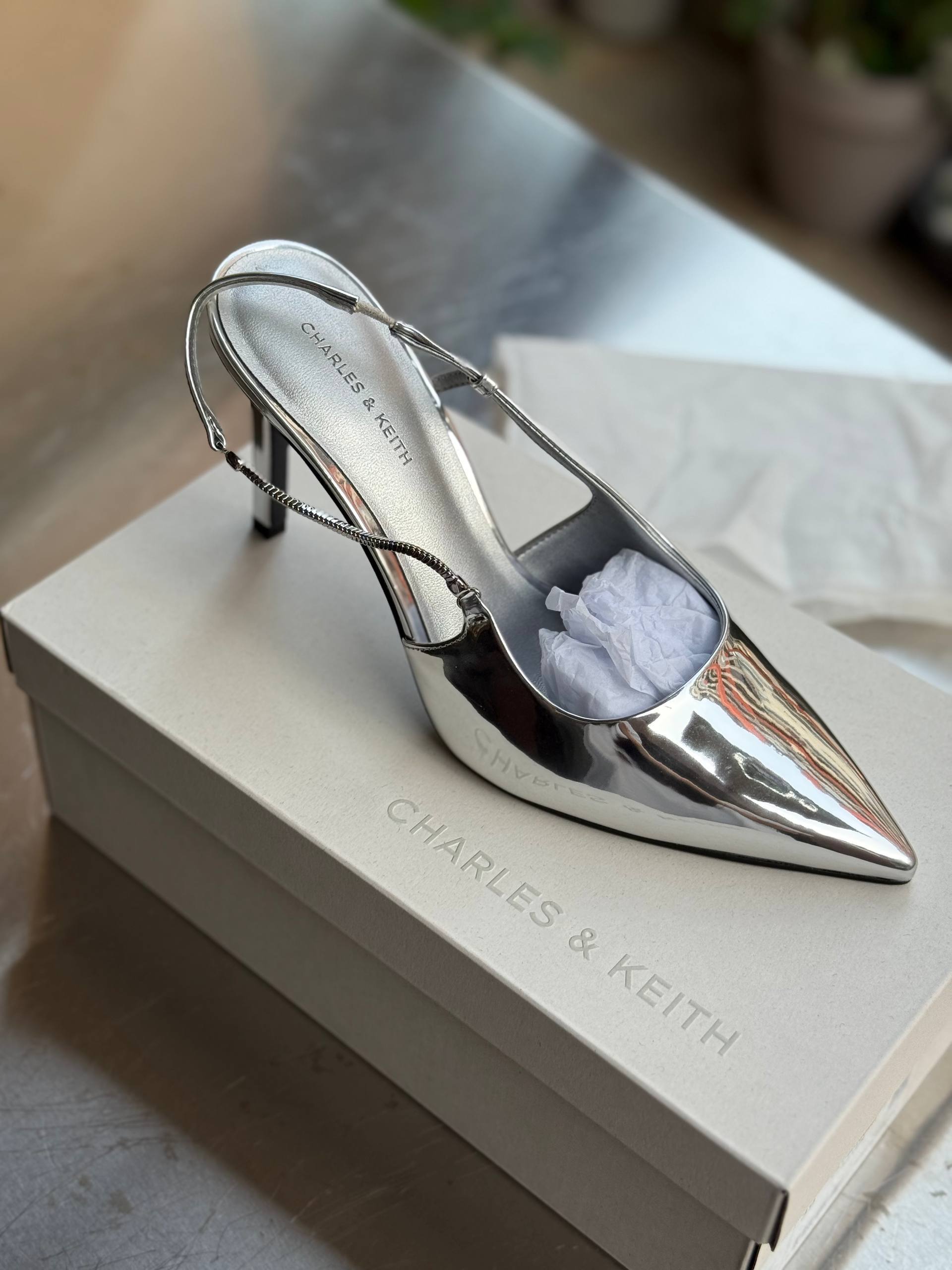 Туфли CHARLES & KEITH, размер 39