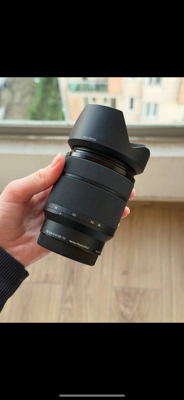 Объектив Sony FE 28–70mm f/3.5–5.6 OSS