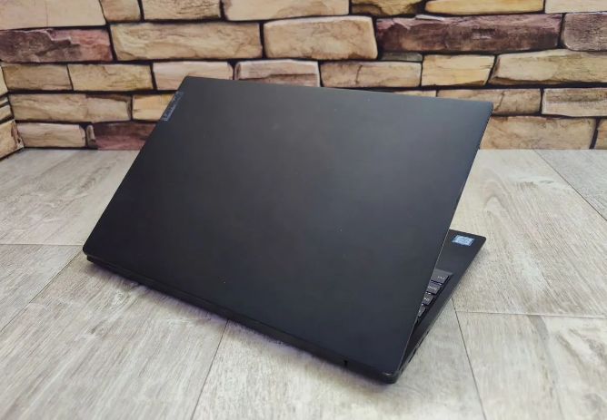Ноутбук Lenovo IdeaPad S340-15IWL