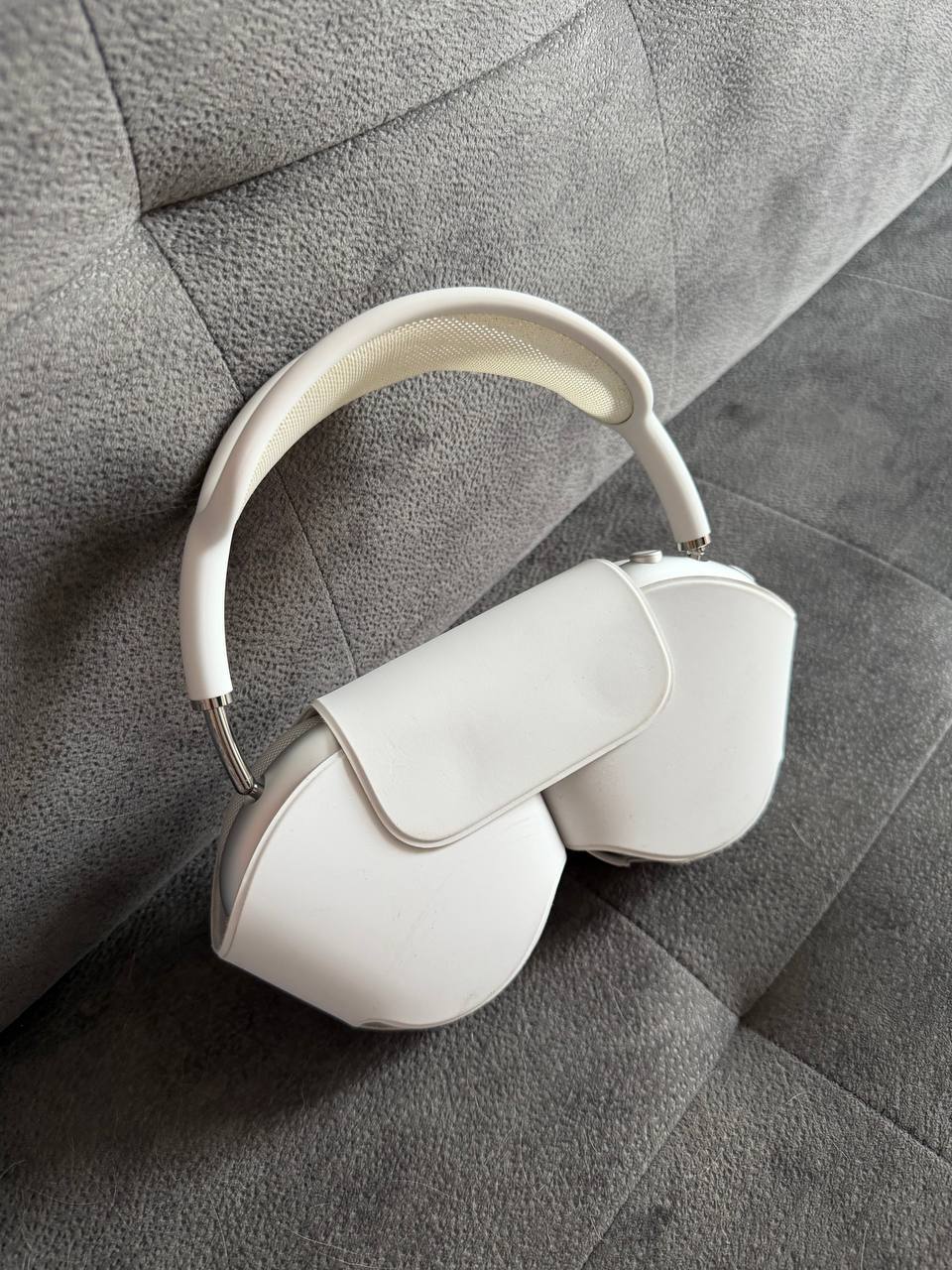 Apple AirPods Max Lightning