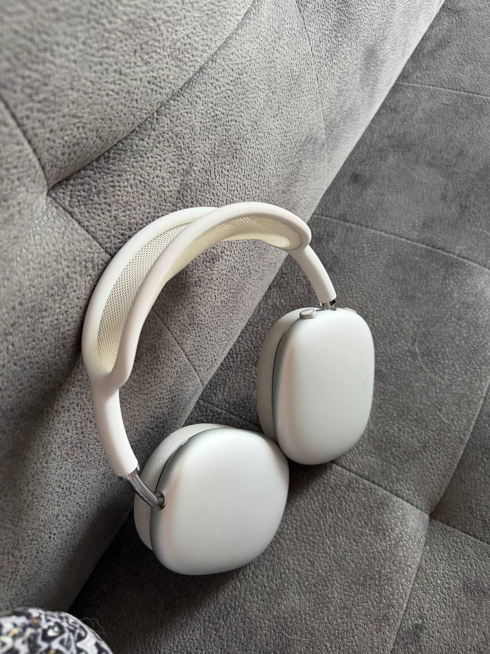 Apple AirPods Max Lightning