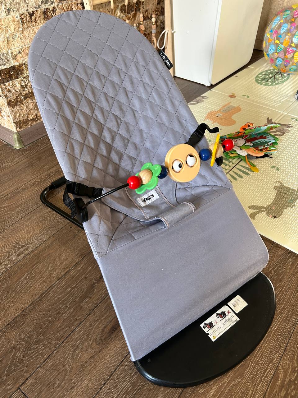 Шезлонг Babyton