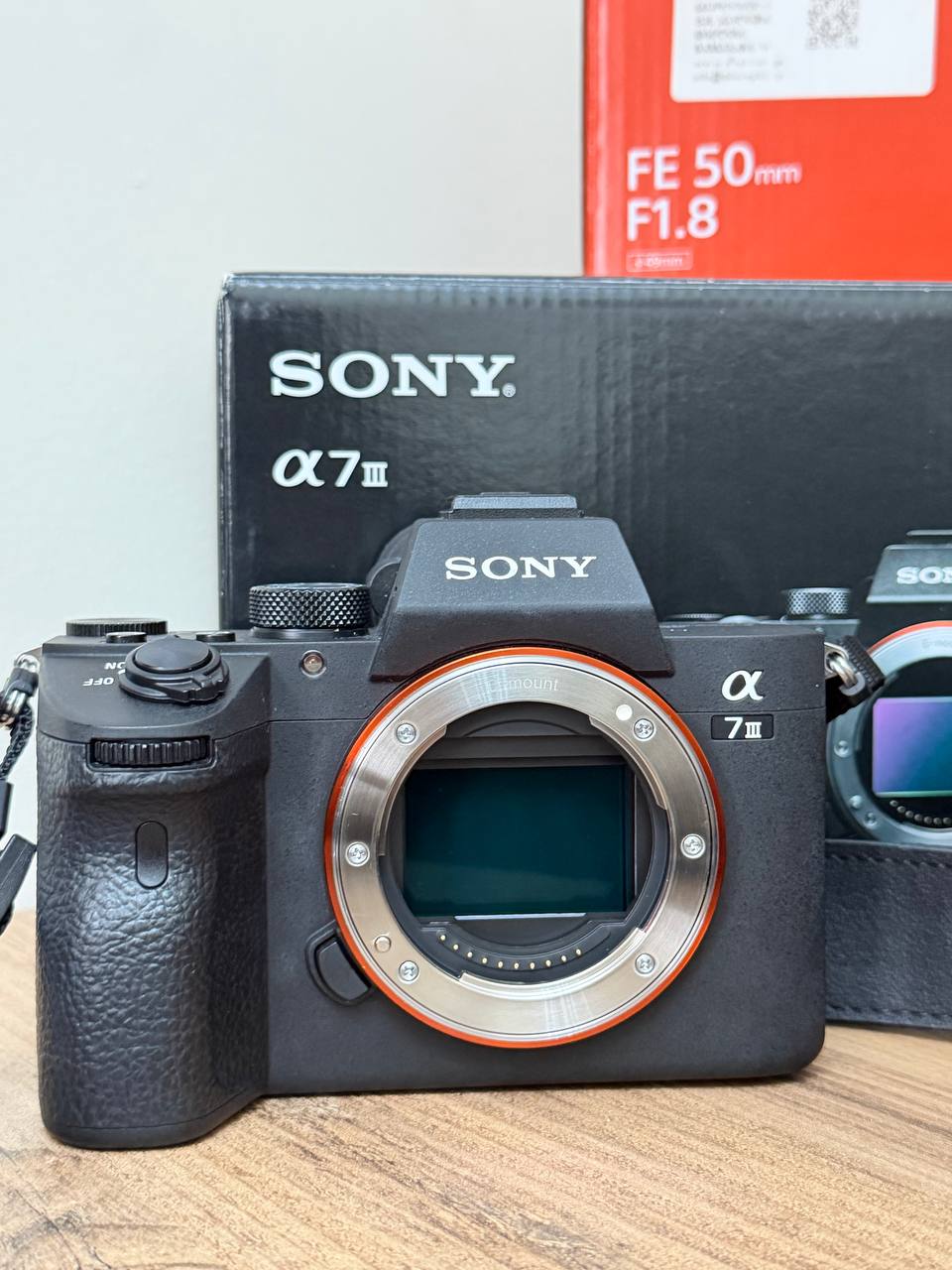Sony A7 III + Sony FE 50mm f/1.8